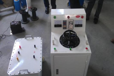 分體式三倍頻電源發生器-揚州達瑞